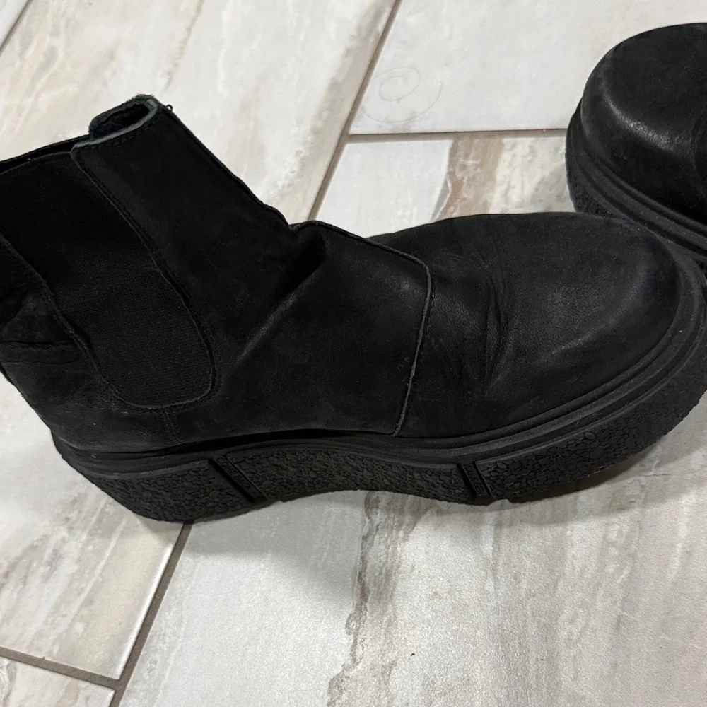 John Fluevog Platform Booties- black leather Size 8 - Picture 7 of 10